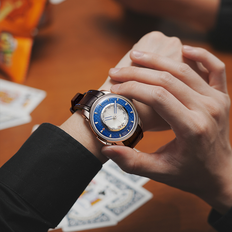Lucky Harvey 2.5MM Micro-carvi - Minute Repeater Watch recension och pris