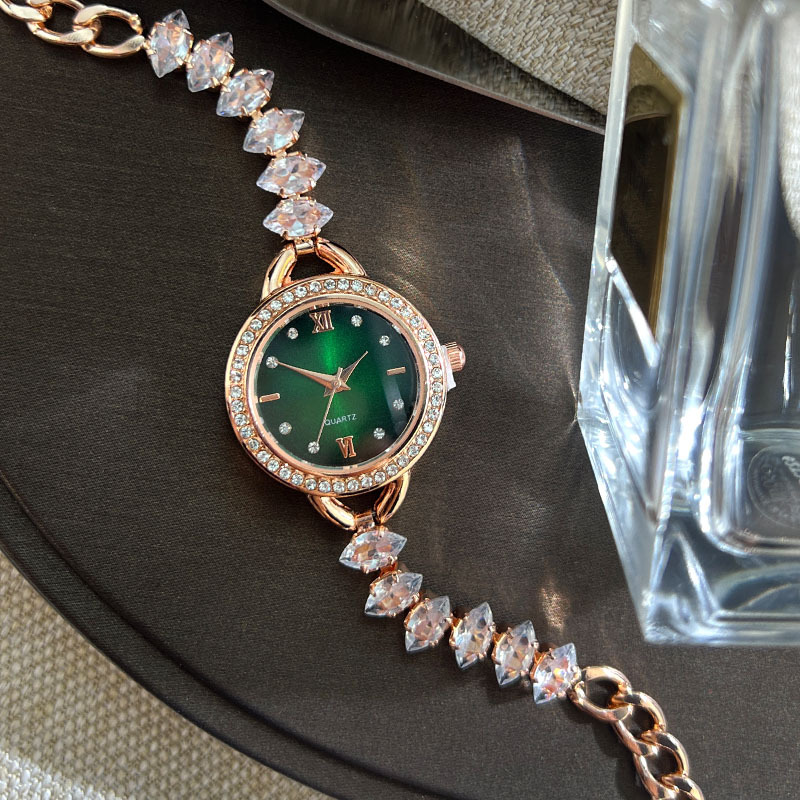 UTHAI CQ383 Fashionable Women  - Ladies Luxury Watch recension och pris