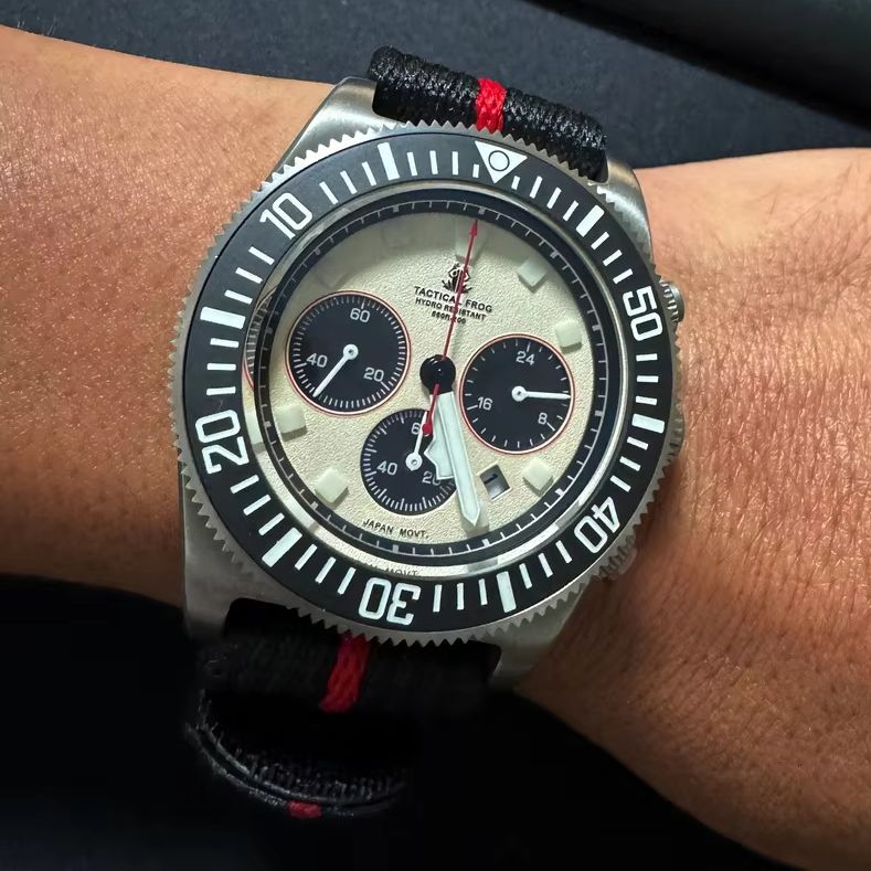 Tactical Frog Men Chronograph  - Titanium Sport Watch recension och pris
